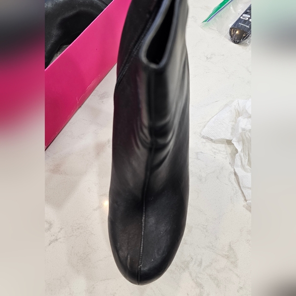 Black Platform Boots - Size 10 - Picture 4 of 6